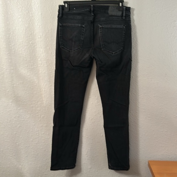 Men’s jeans American eagle 32x32 black preowned condition some distressed area - Picture 8 of 16